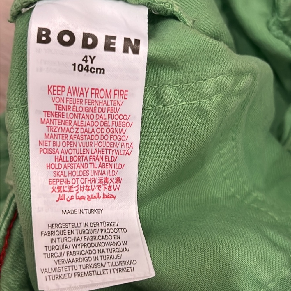 MINI BODEN Set of 2 Carpenter Jean Shorts 4Y - Picture 11 of 11